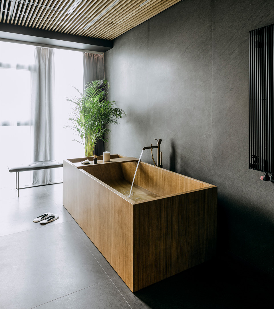 Puari wooden bathtub for Nobu Warsaw Hotel